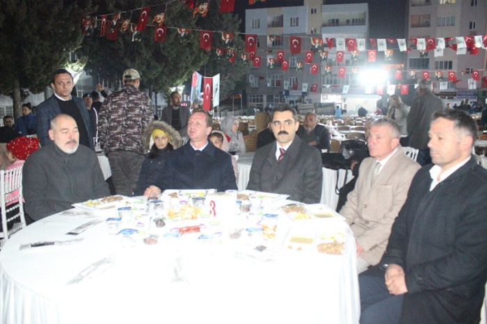 Başkan Fatih Önge’den 3000 Kişilik İftar Yemeği