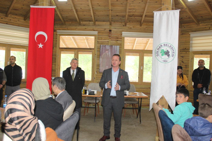 Başkan Önge Engelli Vatandaşlarla Yemekte Bir araya Geldi