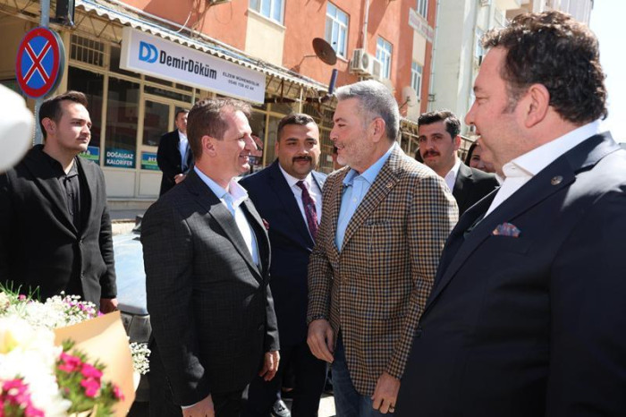 Milletvekilleri Ve Yerel Yöneticiler Gülnar’da Mahalle Gezileri ve Muhtarlarla Buluştu