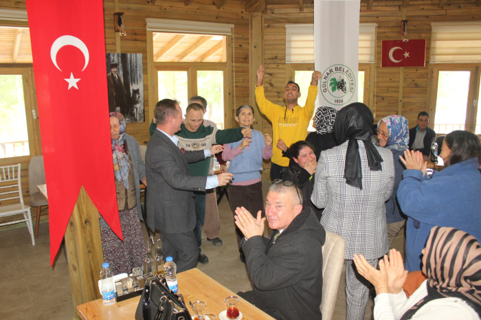 Başkan Önge Engelli Vatandaşlarla Yemekte Bir araya Geldi