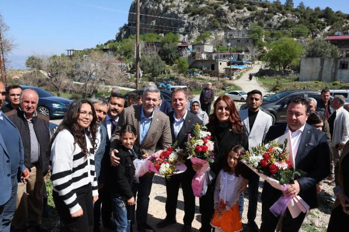 Milletvekilleri Ve Yerel Yöneticiler Gülnar’da Mahalle Gezileri ve Muhtarlarla Buluştu