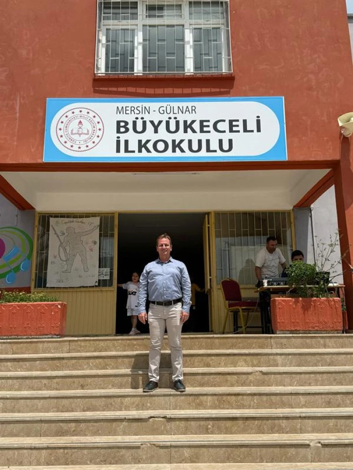 Başkan Fatih Önge, Mezun Olduğu Büyükeceli İlkokulu'nda Kermese Katıldı