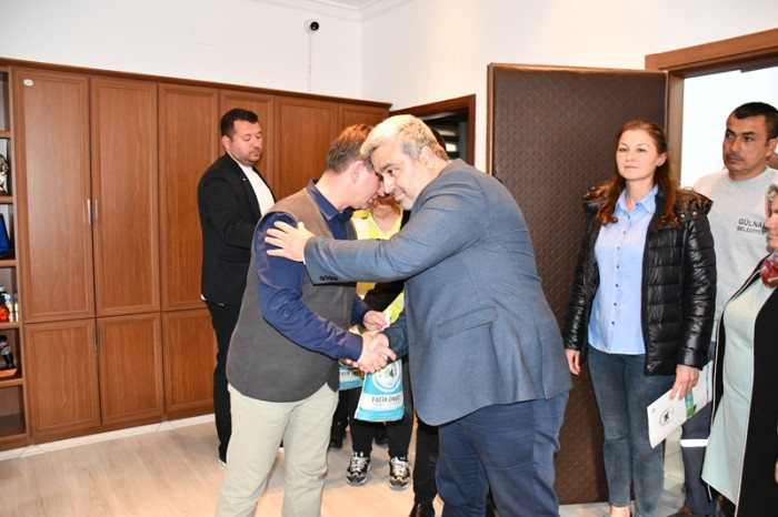 Başkan Fatih Önge Belediye Personelleriyle Bayramlaştı