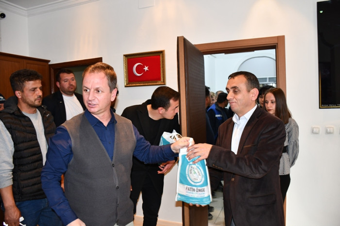 Başkan Fatih Önge Belediye Personelleriyle Bayramlaştı