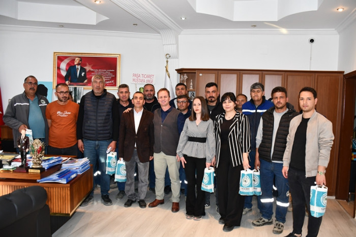 Başkan Fatih Önge Belediye Personelleriyle Bayramlaştı