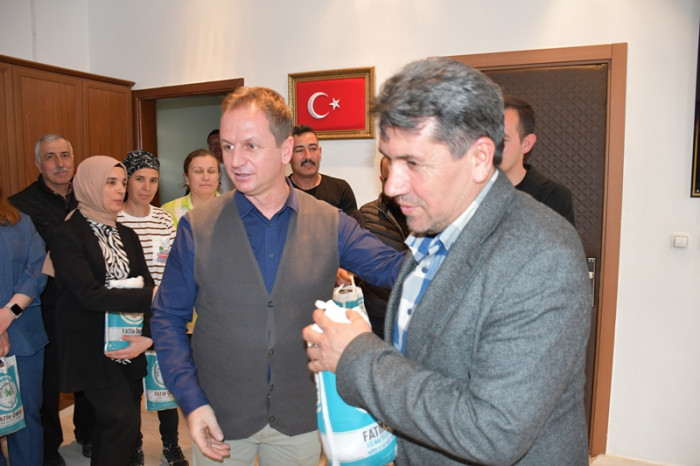 Başkan Fatih Önge Belediye Personelleriyle Bayramlaştı