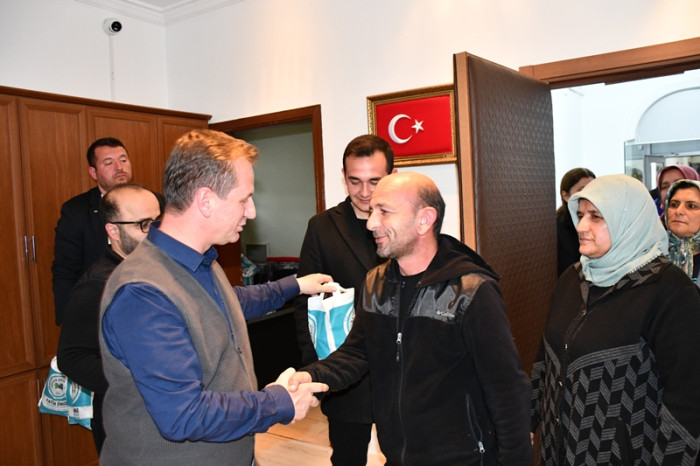 Başkan Fatih Önge Belediye Personelleriyle Bayramlaştı
