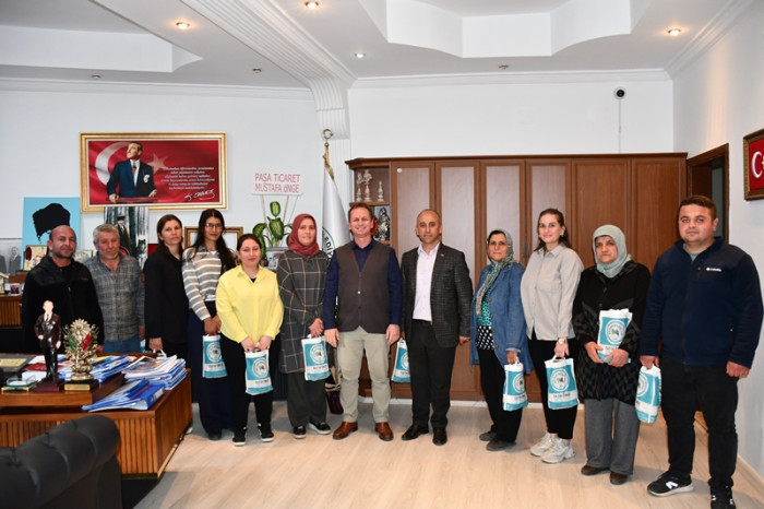 Başkan Fatih Önge Belediye Personelleriyle Bayramlaştı