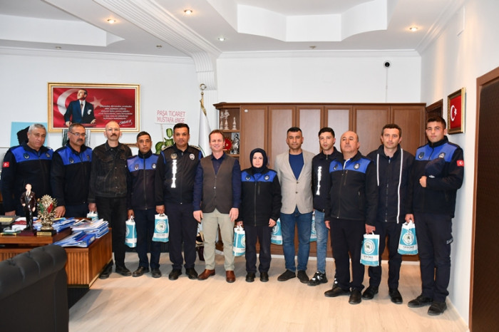 Başkan Fatih Önge Belediye Personelleriyle Bayramlaştı