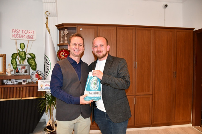 Başkan Fatih Önge Belediye Personelleriyle Bayramlaştı