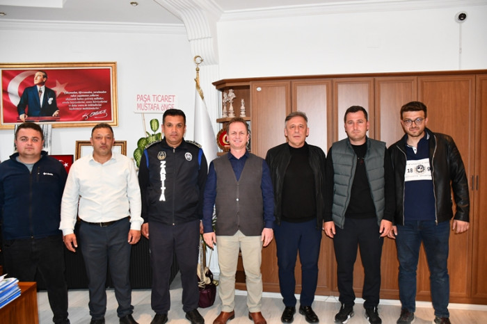 Başkan Fatih Önge Belediye Personelleriyle Bayramlaştı