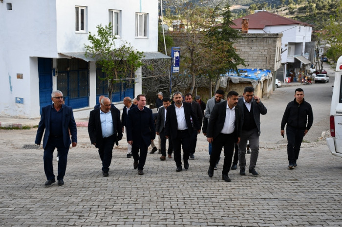 Başkan Önge 1 Günde 8 Mahalle Halkıyla Buluştu