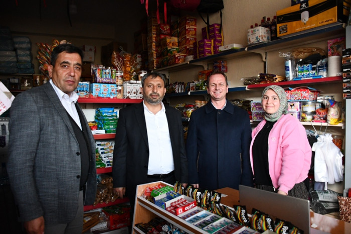 Başkan Önge 1 Günde 8 Mahalle Halkıyla Buluştu