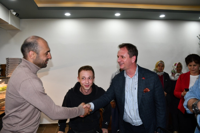 Başkan Önge 1 Günde 8 Mahalle Halkıyla Buluştu