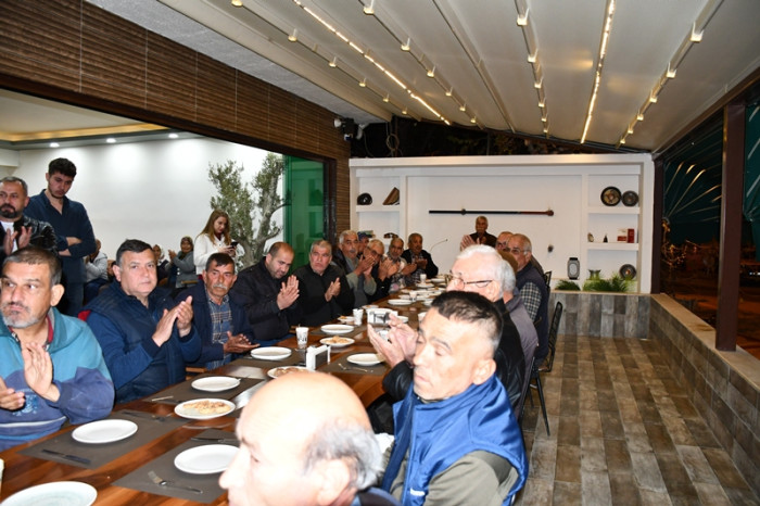 Başkan Önge 1 Günde 8 Mahalle Halkıyla Buluştu