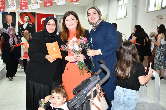 Gülnar’da Anneler Günü Programına Yoğun İlgi