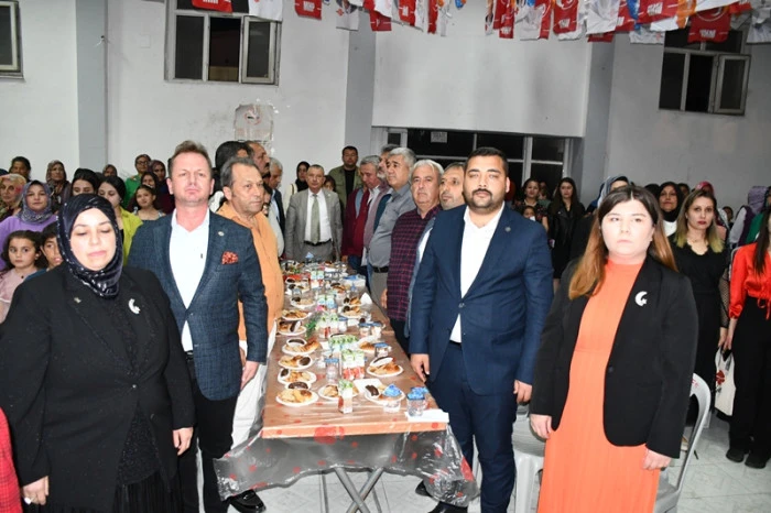 Gülnar’da Anneler Günü Programına Yoğun İlgi
