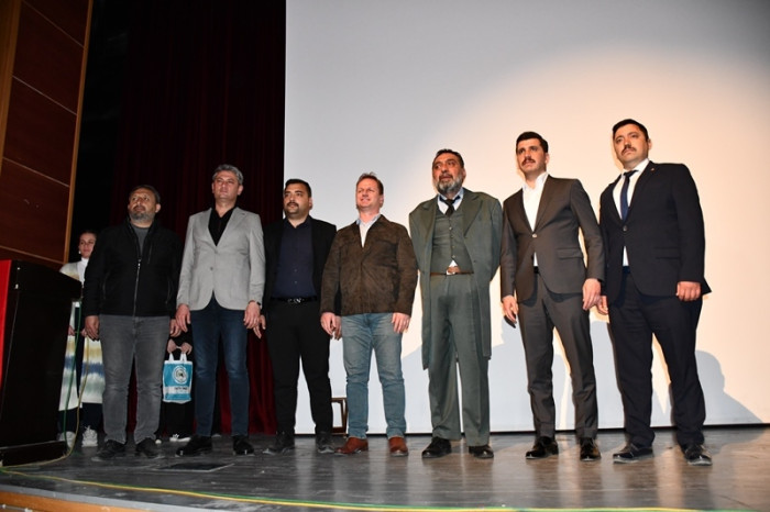 Gülnar Kültür Merkezi’nde "Korkma" Tiyatro Oyunu Sahnelendi