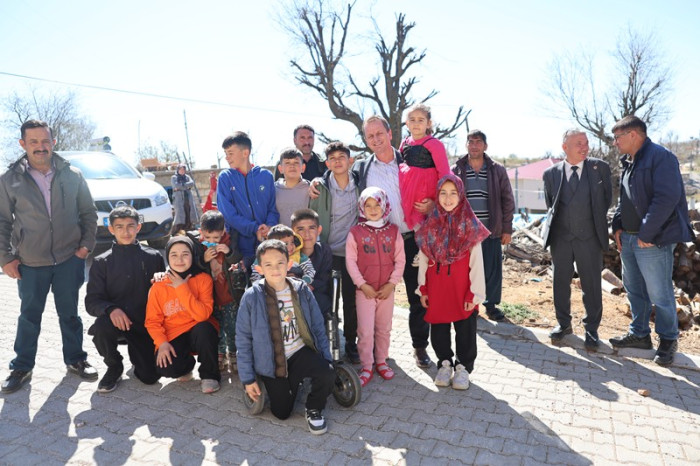 Başkan Önge 1 Günde 8 Mahalle Halkıyla Buluştu