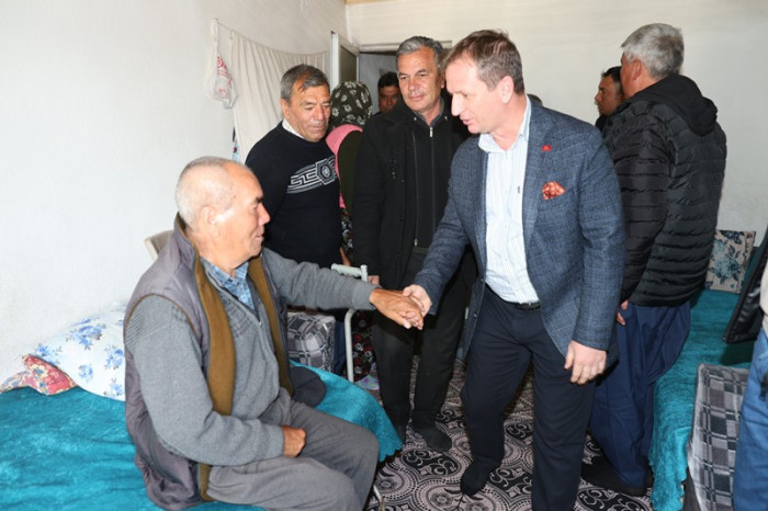 Başkan Önge 1 Günde 8 Mahalle Halkıyla Buluştu