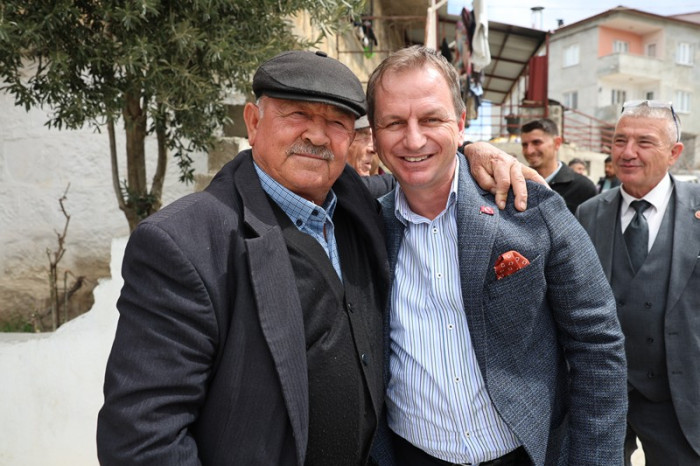 Başkan Önge 1 Günde 8 Mahalle Halkıyla Buluştu