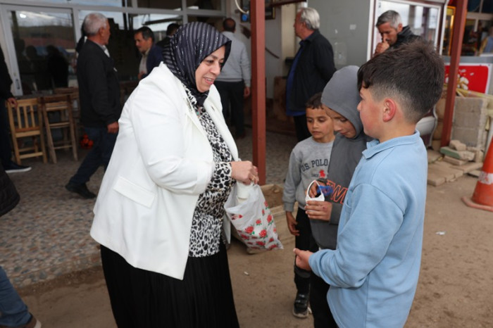 Başkan Önge 1 Günde 8 Mahalle Halkıyla Buluştu