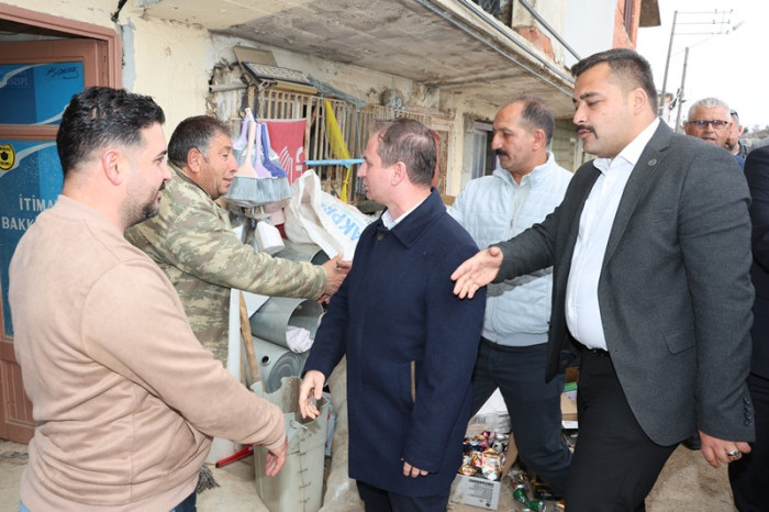 Başkan Önge 1 Günde 8 Mahalle Halkıyla Buluştu