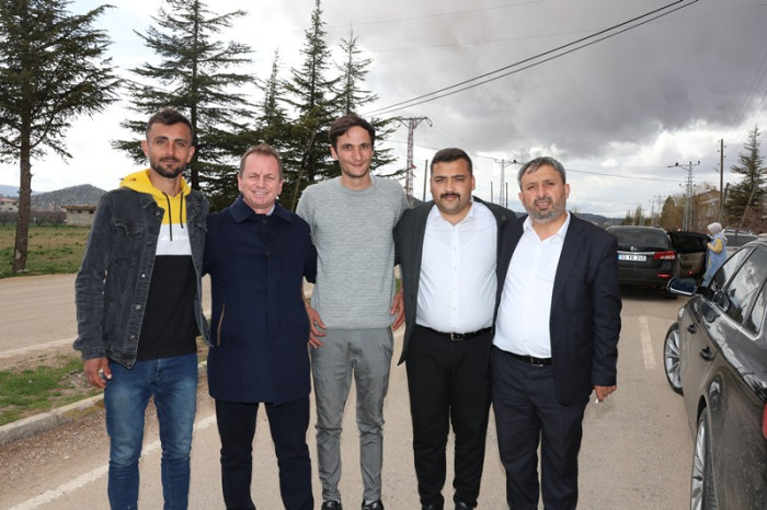 Başkan Önge 1 Günde 8 Mahalle Halkıyla Buluştu