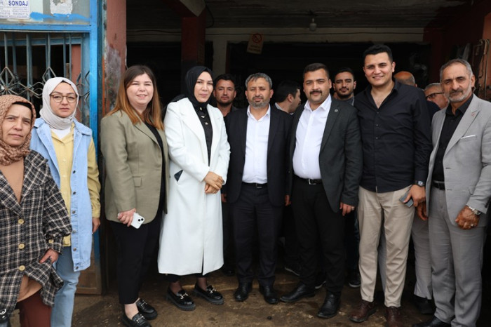 Başkan Önge 1 Günde 8 Mahalle Halkıyla Buluştu