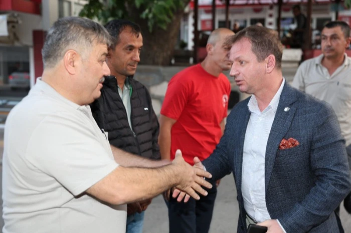 Gülnar'da Bayram Coşkusu Gülnar Merkez Camii'nde Yaşandı