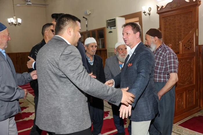 Gülnar'da Bayram Coşkusu Gülnar Merkez Camii'nde Yaşandı
