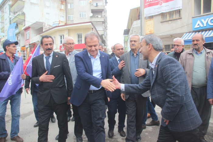Vahap Seçer Gülnar Halkından Destek İstedi
