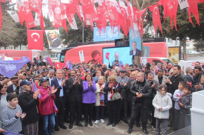 Vahap Seçer Gülnar Halkından Destek İstedi