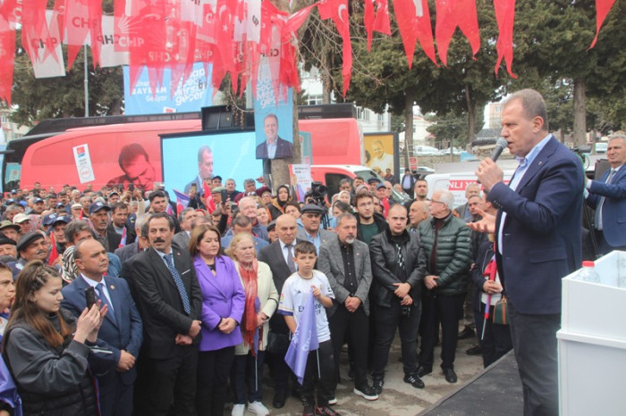 Vahap Seçer Gülnar Halkından Destek İstedi