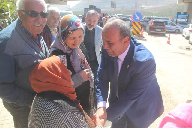 Başkan Seçer Büyükeceli Halkıyla Bir Araya Geldi