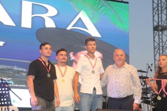 Aydıncık Yaza Veda Festivali Gerçekleşti