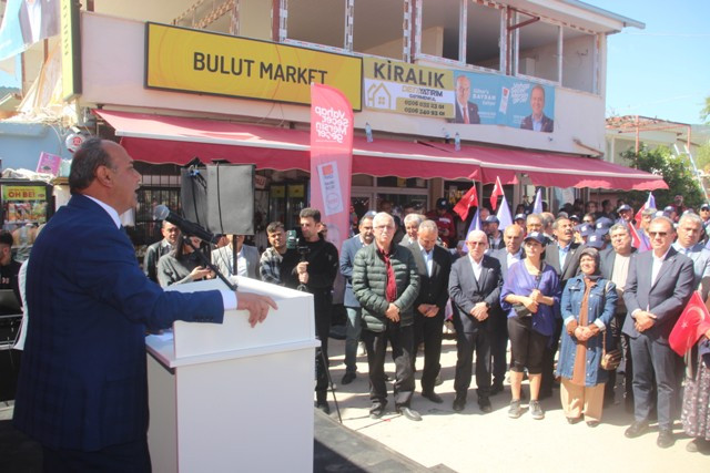 Başkan Seçer Büyükeceli Halkıyla Bir Araya Geldi