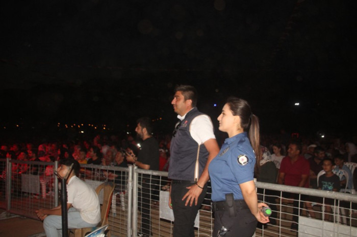 Aydıncık Yaza Veda Festivali Gerçekleşti