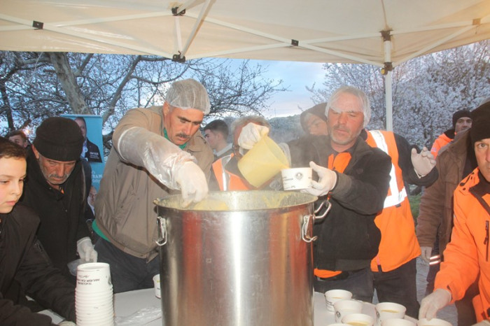 Dede Mahalle Sakinleriyle İftarda Buluştu