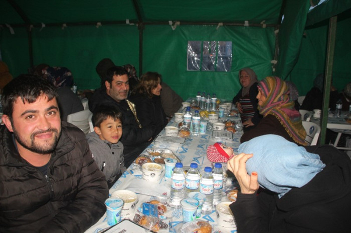 Dede Mahalle Sakinleriyle İftarda Buluştu