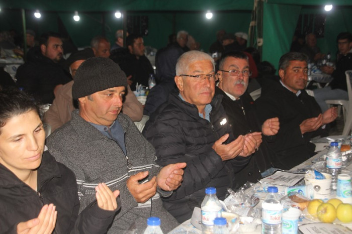 Dede Mahalle Sakinleriyle İftarda Buluştu