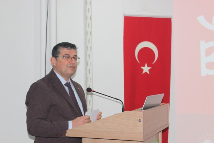Kaymakam Yaktı,Orman Personellerine Başarı Belgesi Verdi