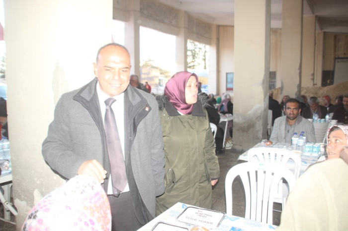 Başkan Adayı Dede Köseçoban Halkıyla İftar Yemeği Verdi