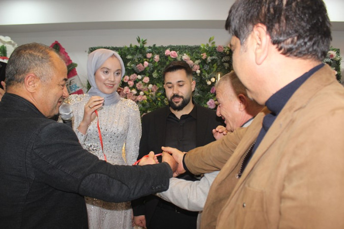 Sena &Mehmet Çiftine Mutluluklar Dileriz