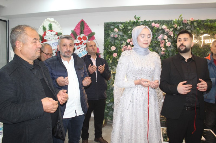 Sena &Mehmet Çiftine Mutluluklar Dileriz