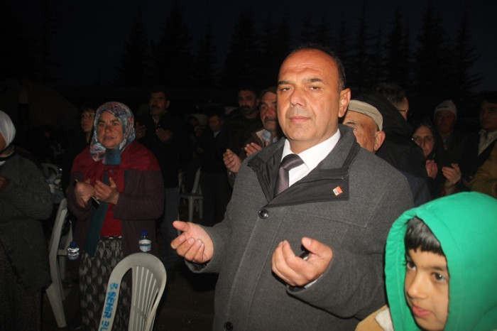 Başkan Adayı Dede Köseçoban Halkıyla İftar Yemeği Verdi