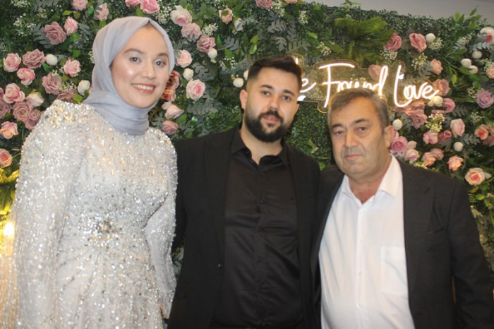 Sena &Mehmet Çiftine Mutluluklar Dileriz