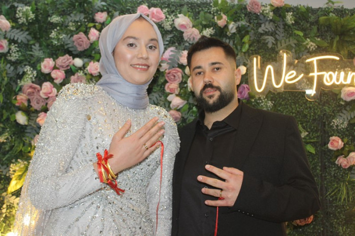 Sena &Mehmet Çiftine Mutluluklar Dileriz