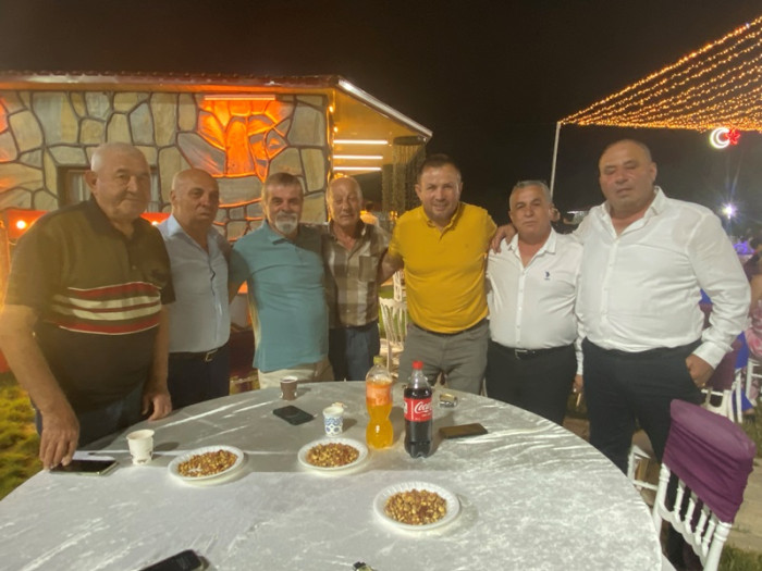 Abdullah İlknur Çiftine Mutluluklar Dileriz