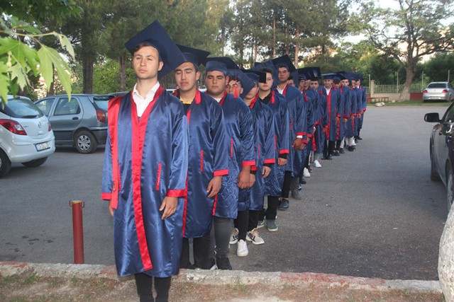 Gülnar Mesleki Teknik ve Anadolu Lisesinden 40 Öğrenci mezun oldu.